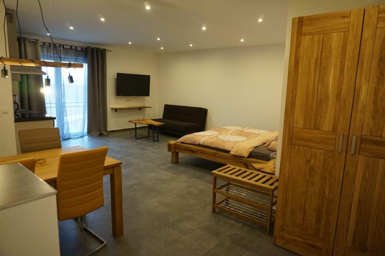 Wohnung 1 Im Kirschbluetenhof 英格海姆莱茵 外观 照片